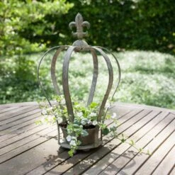 ESSCHERT DESIGN Pothouders Kroon - Aged Metal - Set Van 3 Stuks 10 ESSCHERT DESIGN Pothouders Kroon - Aged Metal - Set Van 3 Stuks -Oasis Winkel sierpotten kroon aged metal 1492614378 1 600